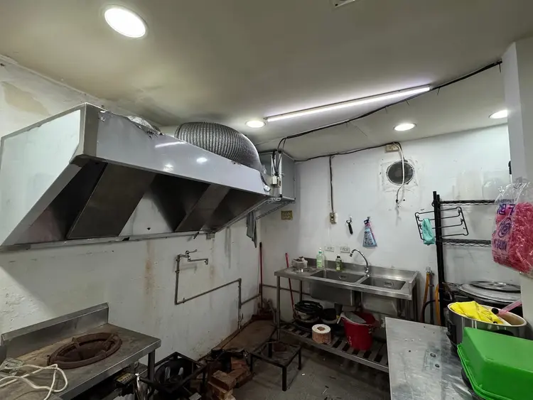 三重北投嚴家牛肉麵